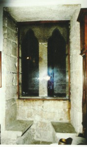 Janelas góticas do que se crê terem sido os pazos de Paio Gomes Charino, em Pontevedra (Museo de Pontevedra)